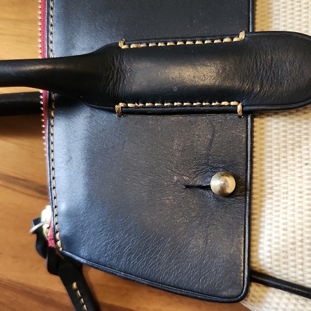 Dooney & Bourke Large Satchel - Picture 5 of 16